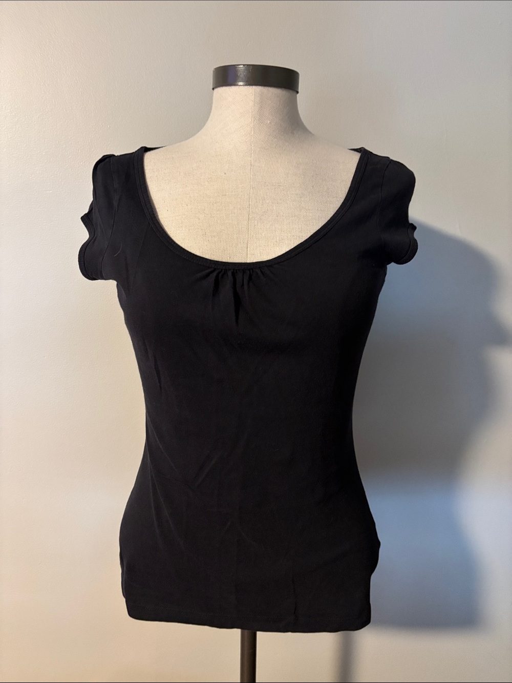 Arizona Jean Company Black Scoop-Neck Short Sleeve Top